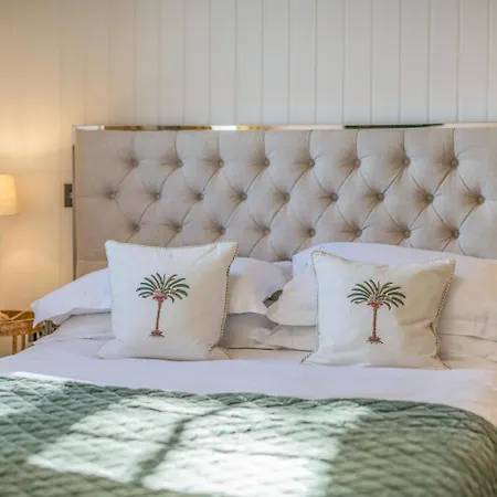 Semesterbostad The House At The Forbidden Corner *